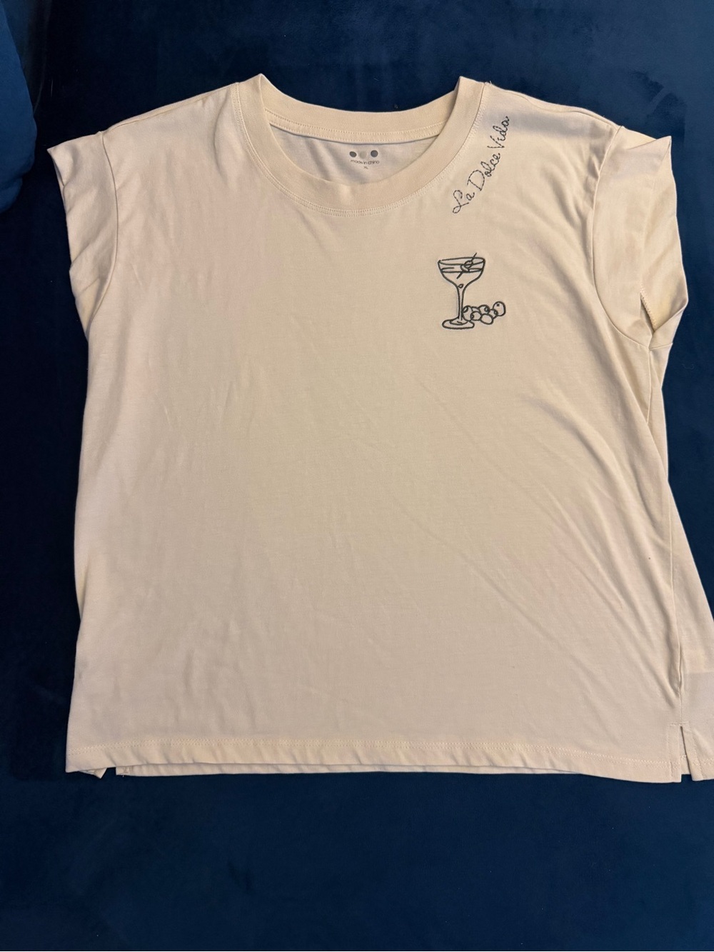 “Le Dolce Vida” Embroidered Cocktail Tee in Light Cream